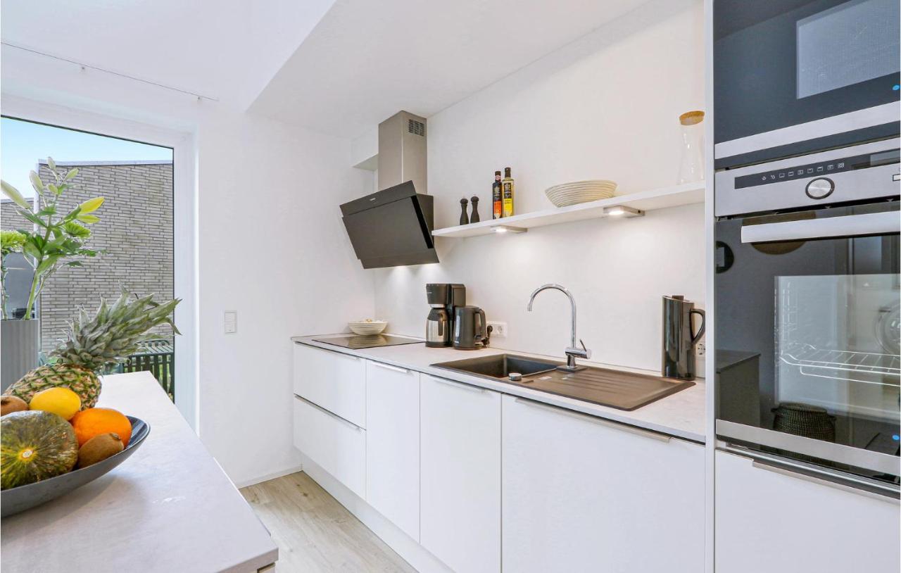 3 Bedroom Awesome Home In Lembruch-Duemmer See Zewnętrze zdjęcie